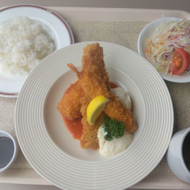 6/4，5の日替わりランチは
『シーフードフライ』です

📌数量限定📌
【ドリンクバー付き1,000円】

ご来店をお待ちしてます

ランチタイム/11時〜14時30分 L.O14時

#シーフードフライ
#黒川郡大和町#大和町

#日替わりランチ
#ランチ#日替わりメニュー
#今日のランチ